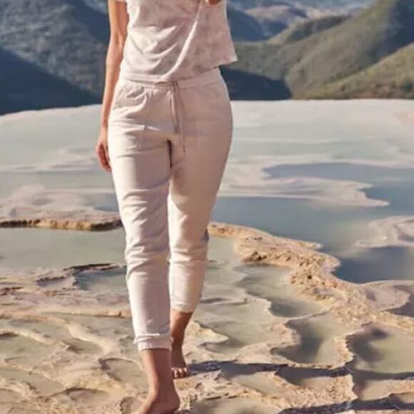 Athleta Farallon Active Jogger Pants Women Sz 2 Stretch Athleisure Cream - Picture 1 of 4